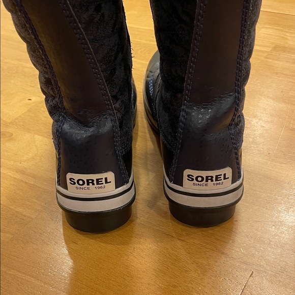 Sorel Navy Blue Black Faux Fur Lace Up Winter Boots Tan Laces Size 8 Waterproof - Picture 4 of 16